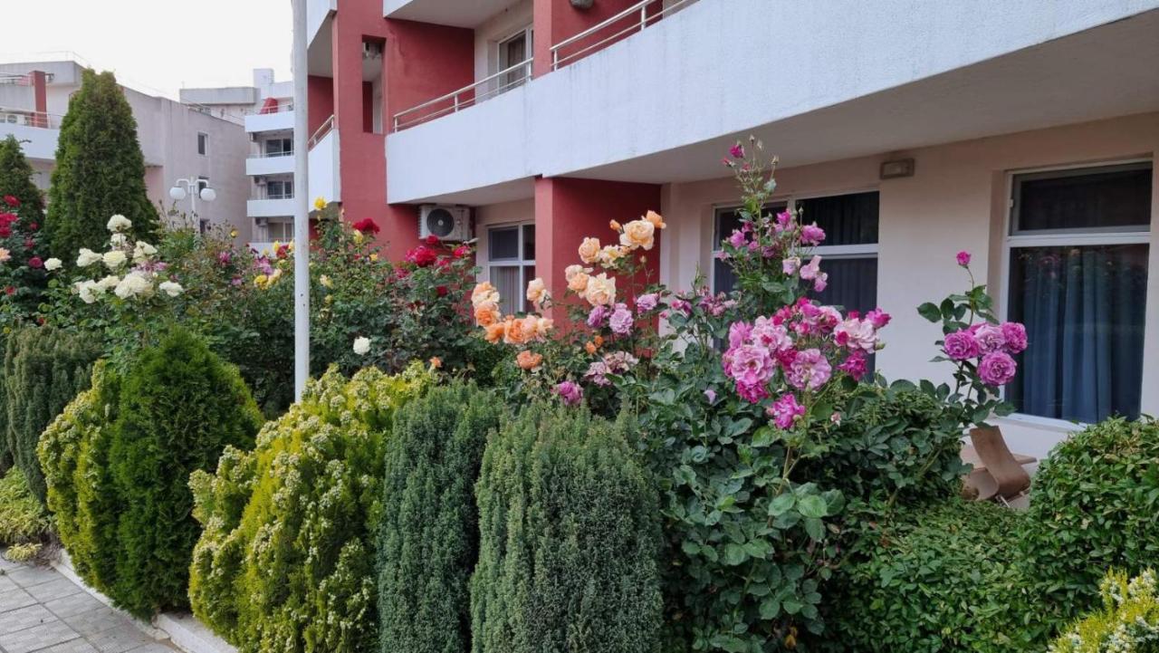 Бутикови Студиа БРИТА Кранево Экстерьер фото